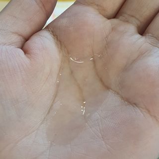 스킨큐어 산다화 비타민c 화이트닝 에센스 30ml — 5점을 준 리뷰어가 2021년 8월 올린 사용 사진