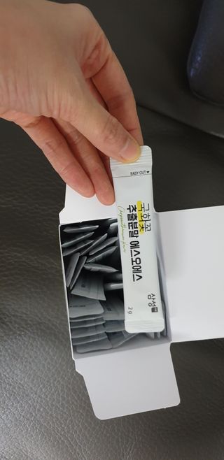 체인미 국화꽃 추출분말 에스오에스 곡류효소 과일채소 17종 혼합 분말 스틱 — 4점을 준 리뷰어가 2021년 12월 올린 사용 사진