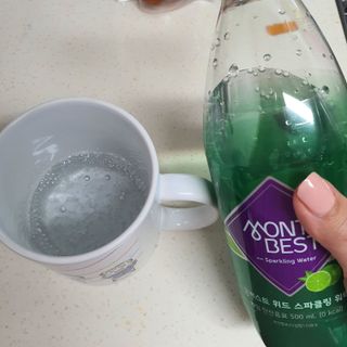 몽베스트 Montbest with Sparkling water Lime20병 — 4점을 준 리뷰어가 2022년 5월 올린 사용 사진
