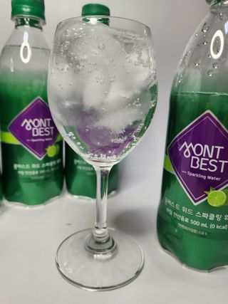 몽베스트 Montbest with Sparkling water Lime20병 — 5점을 준 리뷰어가 2022년 10월 올린 사용 사진