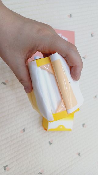 에어퀸 뉴브레스 유기농 생리대 4종 (팬티라이너 20P + 중형 10P + 대형 10P + 오버나이트 8P)_체험단 — 5점을 준 리뷰어가 2024년 5월 올린 사용 사진