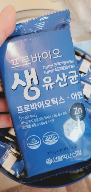 서울약사신협_프로바이오생유산균_2.5G x 100포 — 5점을 준 리뷰어가 2021년 6월 올린 사용 사진