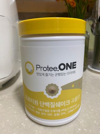 프로티원 단백질쉐이크 곡물맛 2주분 1통+보틀 — 5점을 준 리뷰어가 2021년 4월 올린 사용 사진