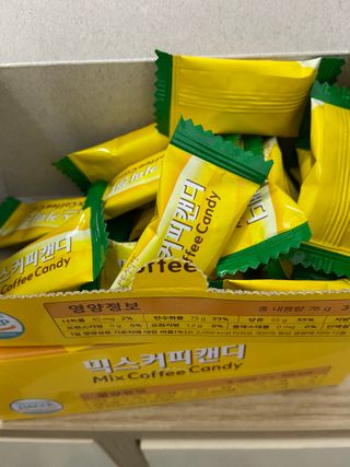 (주) 피치코리아 믹스커피캔디76g x2개입 — 5점을 준 리뷰어가 2022년 11월 올린 사용 사진