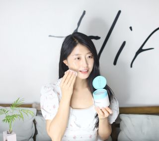 리더스코스메틱 리더스 카밍 바이오틱스 퀵 수딩 패드 — 5점을 준 리뷰어가 2022년 5월 올린 사용 사진