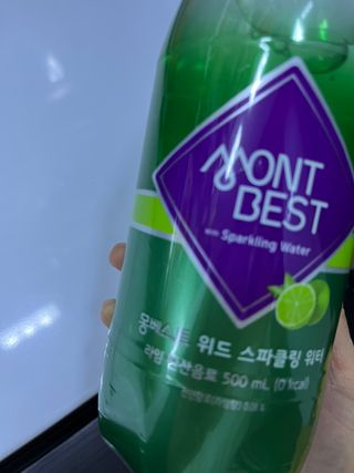 몽베스트 Montbest with Sparkling water Lime20병 — 5점을 준 리뷰어가 2023년 2월 올린 사용 사진