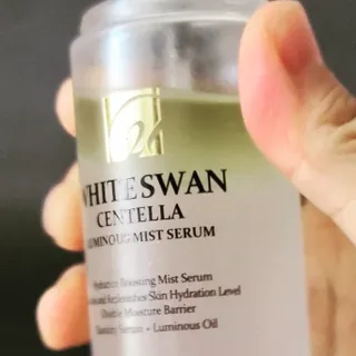 오투에니원 화이트스완 센텔라 루미너스 미스트 세럼 100ml — 5점을 준 리뷰어가 2023년 1월 올린 사용 사진