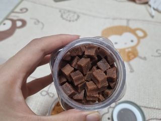 페페로니 진짜 오메가3 연어+소고기 180g+180g — 5점을 준 리뷰어가 2021년 7월 올린 사용 사진