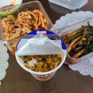NISSIN 닛신 컵누들  4종 - 씨푸드오리지날, 씨푸드 스파이시, 씨푸드 커리, 씨푸드 XO소스 — 5점을 준 리뷰어가 2022년 11월 올린 사용 사진