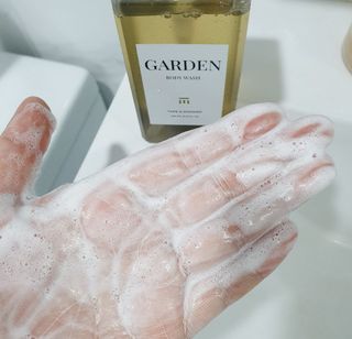 테이크어샤워 쿠팡) 가든 바디워시 GARDEN BODY WASH 250ML — 5점을 준 리뷰어가 2025년 9월 올린 사용 사진