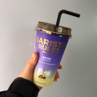 바리스타룰스 돌체 라떼 — 5점을 준 리뷰어가 2023년 4월 올린 사용 사진