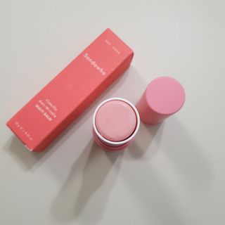 스킨큐어 산다화 카멜리아 안티 링클 멀티밤 — 5점을 준 리뷰어가 2022년 12월 올린 사용 사진