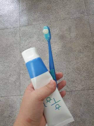 [심폐소생소] 무불소 임산부 천연 치약 — 5점을 준 리뷰어가 2021년 9월 올린 사용 사진