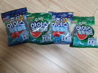 롯데제과 죠스바 아이스 톡톡 젤리 — 5점을 준 리뷰어가 2021년 10월 올린 사용 사진