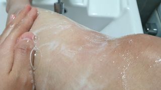 유이크 바이옴 레미디 바디 워시 — 5점을 준 리뷰어가 2022년 11월 올린 사용 사진