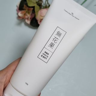 [베러오리진] 무화과 크리미 딥 폼 클렌저/피부 노폐물 & 미세먼지 99 세정 인증 민감성 피부 무자극 인증 — 5점을 준 리뷰어가 2021년 11월 올린 사용 사진