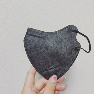 케이퓨리 귀편한 숨쉬기편한 새부리형 항균 구리마스크 대형 — 5점을 준 리뷰어가 2022년 11월 올린 사용 사진