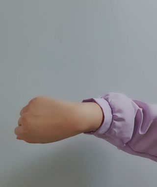 클림 9월 28일, 출시 손 세정의 번거로움을 없앤 핸드크림 — 5점을 준 리뷰어가 2021년 3월 올린 사용 사진