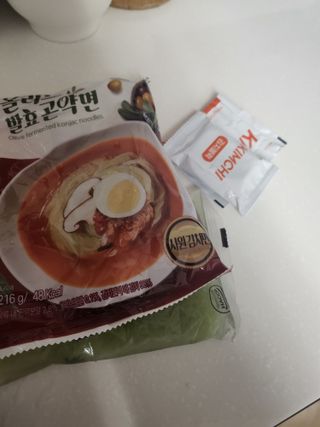 클린24시간 올리브발효곤약면 시원김치면 1세트-(3봉) — 5점을 준 리뷰어가 2023년 12월 올린 사용 사진