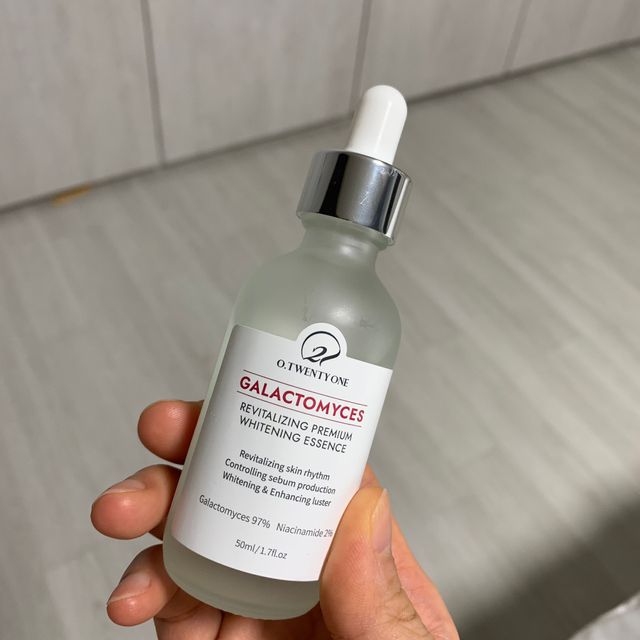 오투에니원 갈락토미세스 리바이탈라이징 프리미엄 화이트닝 에센스 50ml 리뷰 사진