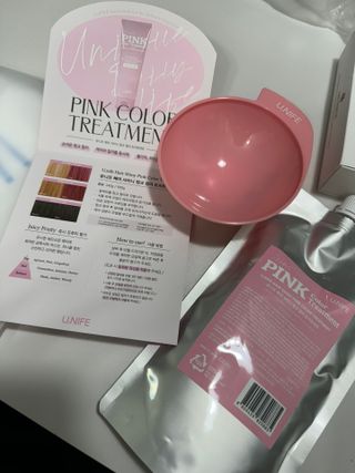 [유니프] 헤어 샤이니 핑크 컬러 트리트먼트 500g — 5점을 준 리뷰어가 2023년 11월 올린 사용 사진