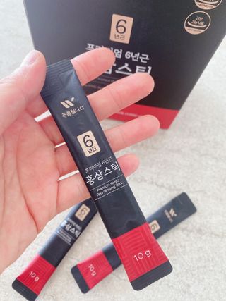 [푸름웰니스] 프리미엄 6년근 홍삼스틱 3mg x 100포 — 5점을 준 리뷰어가 2022년 4월 올린 사용 사진