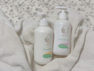 mom e 맘이 내추럴 베이비 케어 샴푸앤바스+로션 — 5점을 준 리뷰어가 2021년 1월 올린 사용 사진