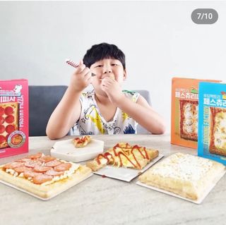 [푸딩팩토리] 페스츄리 피자 4종 택3_파이브 치즈/페퍼로니 비프칠리/고추베이컨 포테이토/허니고르곤졸라 — 4점을 준 리뷰어가 2022년 7월 올린 사용 사진