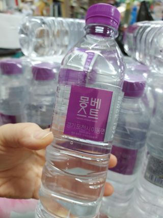 몽베스트 [MONTBEST]위드어스 500mL 20병 — 5점을 준 리뷰어가 2024년 3월 올린 사용 사진