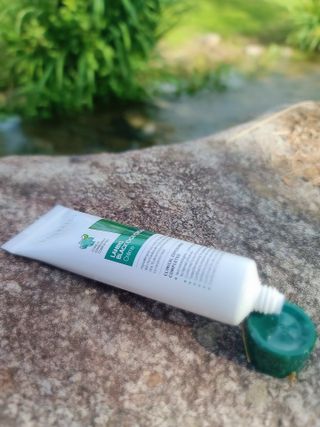 랑벨 랑바이오 블랙 시카 크림 50ml(블랙비 프로폴리스, 시카 4종, 판테놀 10 함유) — 5점을 준 리뷰어가 2022년 7월 올린 사용 사진
