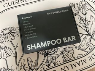 free [아토르] 9종 임상완료 아토르 다름 샴푸바_블랙  프리미엄 두피 케어 샴푸바 — 5점을 준 리뷰어가 2023년 12월 올린 사용 사진