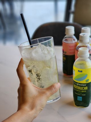 더그레잇티 콤부차 [매일유업] 더그레잇티 44kcal 콤부차 300ml *12개입 (오리지널 6개+베리리치 6개) — 4.5점을 준 리뷰어가 2023년 8월 올린 사용 사진