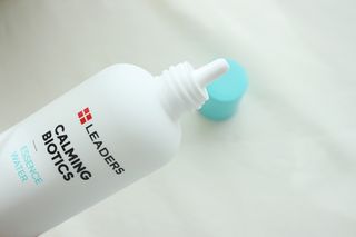 리더스코스메틱 리더스 카밍 바이오틱스 에센스 워터 — 5점을 준 리뷰어가 2021년 1월 올린 사용 사진