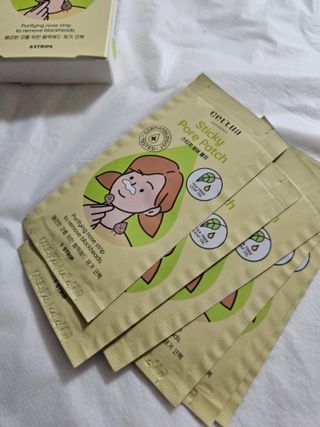 세뚜아(Cettua) 세뚜아 스티키 포어 패치 Cettua Sticky Pore Patch — 5점을 준 리뷰어가 2023년 9월 올린 사용 사진