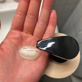 프리마인 더이상 뻣뻣하고 효과없는 탈모샴푸는 NO. 근본부터 케어하는 셀베이스 그린티샴푸(500ml) — 5점을 준 리뷰어가 2023년 3월 올린 사용 사진