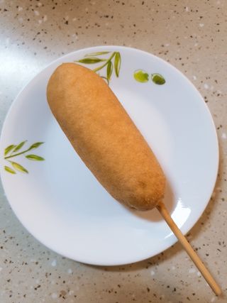 오마뎅 한우핫도그 — 5점을 준 리뷰어가 2021년 5월 올린 사용 사진