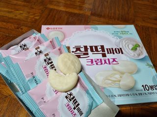 롯데제과 찰떡파이 크림치즈 — 5점을 준 리뷰어가 2021년 6월 올린 사용 사진