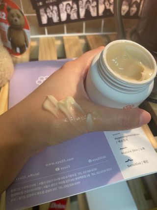 AYU25[아유트웬티파이브]다마스크로즈워터 베이스 천연 수분 촉촉 크림 — 4점을 준 리뷰어가 2021년 3월 올린 사용 사진