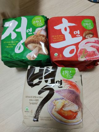 [풀무원] 자연은맛있다 정면, 백면, 홍면  세트 — 3.5점을 준 리뷰어가 2021년 4월 올린 사용 사진