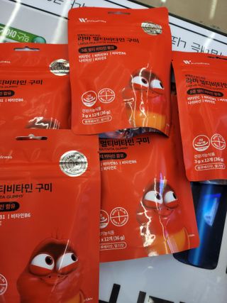 [푸름웰니스] 라바 멀티비타민 구미 36g — 5점을 준 리뷰어가 2022년 2월 올린 사용 사진