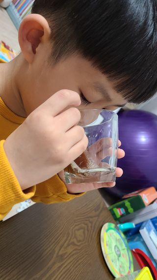 SAMiya 스마트아이홍키즈  어린이홍삼 — 5점을 준 리뷰어가 2021년 4월 올린 사용 사진