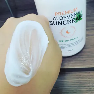 [닥터문] 프리미엄 알로에베라 선크림 500ml — 4.5점을 준 리뷰어가 2022년 6월 올린 사용 사진