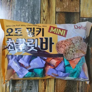 델리스 오트 밀키 초콜릿 바 — 5점을 준 리뷰어가 2022년 5월 올린 사용 사진