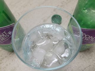 몽베스트 Montbest with Sparkling water Lime20병 — 5점을 준 리뷰어가 2021년 10월 올린 사용 사진