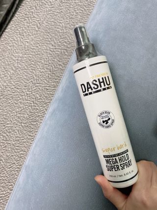 다슈코리아 다슈 포 맨 프리미엄 메가 홀드 슈퍼 스프레이 250ml — 5점을 준 리뷰어가 2021년 4월 올린 사용 사진