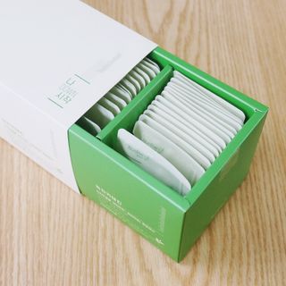 12월 15일 출시, 건강기능식품 브랜드 본리브 나 다운 시작 제품 3종 — 4.5점을 준 리뷰어가 2021년 2월 올린 사용 사진