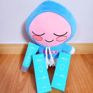 치과에서 쓰는 치약 _ 라벨제로 저불소 꼬마, 키즈, 유아, 베이비, 주니어 안전한 어린이치약 — 5점을 준 리뷰어가 2022년 10월 올린 사용 사진