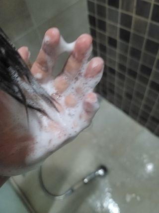 빅그린 안티 헤어로스 탈모 시카 바이옴 샴푸 500ml (중건성두피용) — 5점을 준 리뷰어가 2022년 7월 올린 사용 사진
