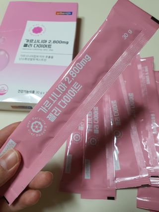 주식회사 얼굴반쪽 [얼굴반쪽 가르시니아 2,800mg] x 14포 1주 젤리 다이어트 보조제 체지방감소 — 4.5점을 준 리뷰어가 2021년 11월 올린 사용 사진