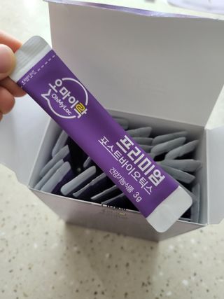 [유산균] 오마이락 프리미엄 포스트바이오틱스 30P — 5점을 준 리뷰어가 2022년 12월 올린 사용 사진
